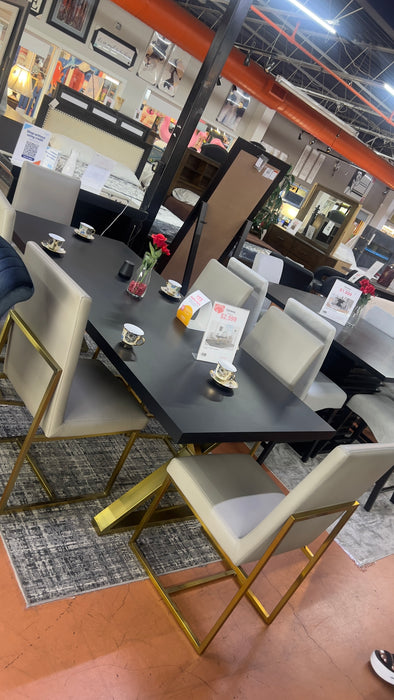 Conway Dining Set FLOOR MODEL