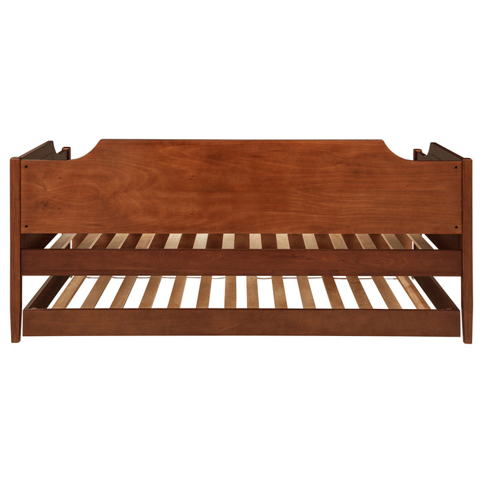 Redding Daybeds